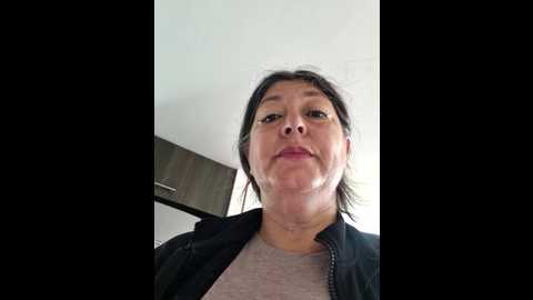 Media: emma_tour Stripchat 2024-11-27 16:30:00