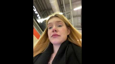 Media: honey___hot Stripchat 2024-11-27 17:56:00
