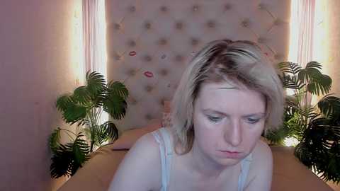 Media: lena_paulles Stripchat 2024-11-27 12:17:00
