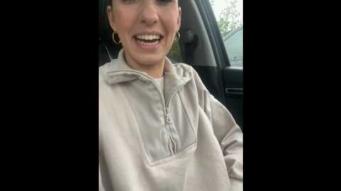 Media: lola_tentatiion Stripchat 2024-11-27 09:57:00