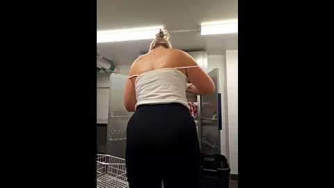 Media: nastymilf_ Stripchat 2024-11-27 17:28:00