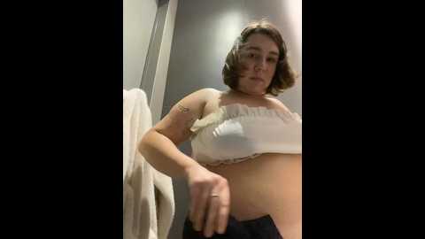 Media: suziemurray Stripchat 2024-11-27 13:12:00