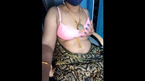 Media: tamil_hotwife Stripchat 2024-11-27 17:12:00