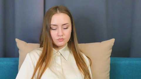 Media: amy_beach Stripchat 2024-11-28 16:27:00
