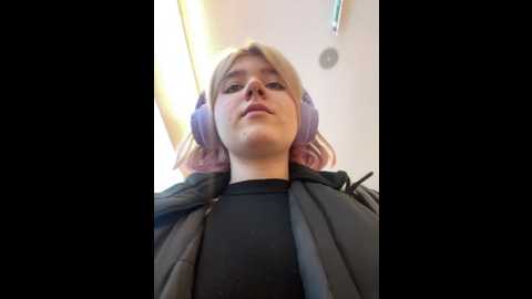 Media: baby__naughty Stripchat 2024-11-28 15:29:00