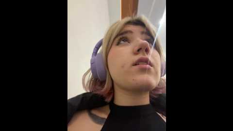 Media: baby__naughty Stripchat 2024-11-28 17:26:00