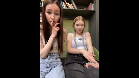 Media: baby_tiny Stripchat 2024-11-28 00:23:00