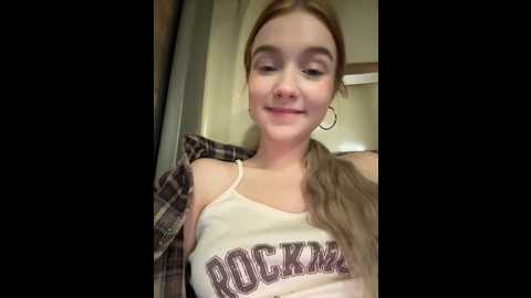 Media: baby_tiny Stripchat 2024-11-28 20:59:00