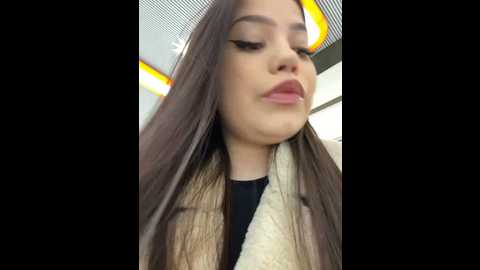 Media: chloe__moon Stripchat 2024-11-28 12:04:00
