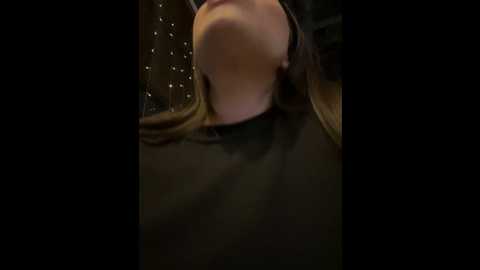 Media: chloe__moon Stripchat 2024-11-28 17:35:00