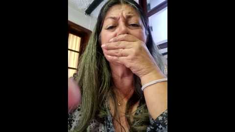 Media: emma_tour Stripchat 2024-11-28 17:22:00