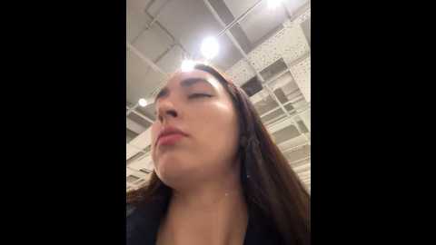 Media: holly_play Stripchat 2024-11-28 10:10:00