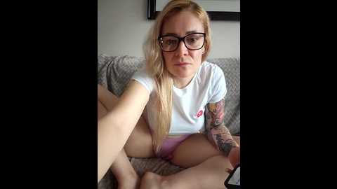 hollytattoo @ stripchat on 20241128