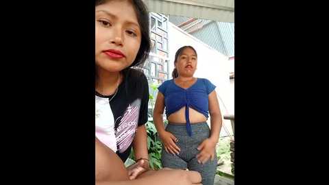 Media: karol_kamila19 Stripchat 2024-11-28 16:45:00