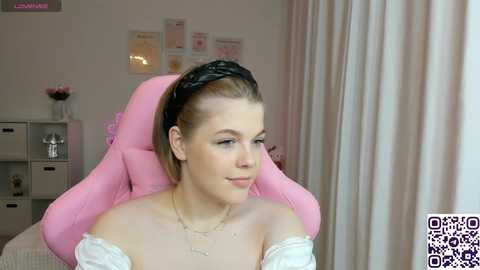 Media: maya_rave Stripchat 2024-11-28 03:10:00