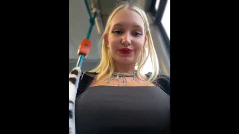 Media: milkyy_wway Stripchat 2024-11-28 08:03:00
