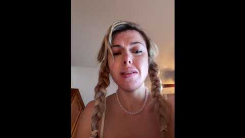 Media: propertyofdaddy Stripchat 2024-11-28 01:32:00