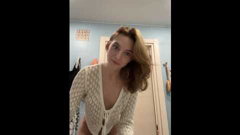 Media: _angelari_ Stripchat 2024-11-29 14:44:00