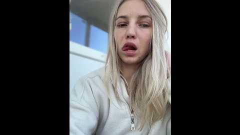 Media: adelina0001 Stripchat 2024-11-29 04:44:00