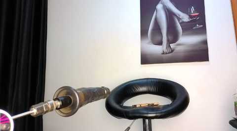 Media: assiology__fuck_me_good1 Stripchat 2024-11-29 04:26:00
