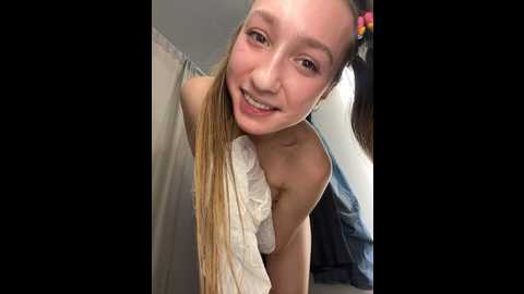 Media: lia__love Stripchat 2024-11-29 18:19:00