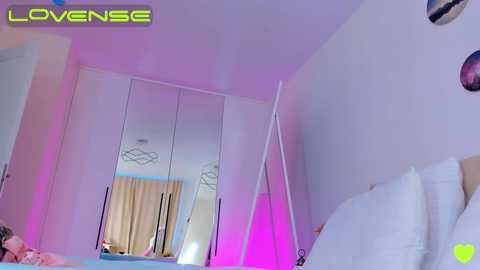 Media: mermaid_melody Stripchat 2024-11-29 10:05:00