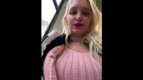 Media: milkyy_wway Stripchat 2024-11-29 07:41:00