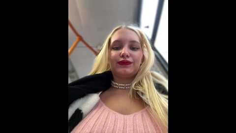 Media: milkyy_wway Stripchat 2024-11-29 08:23:00