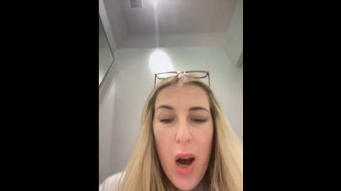 Media: mommmyyummy Stripchat 2024-11-29 11:29:00