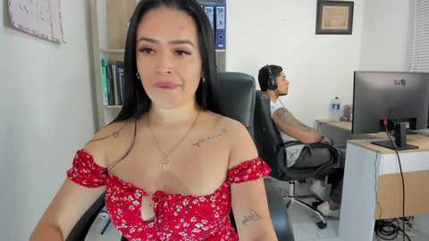 Media: sara_fun Stripchat 2024-11-29 06:15:00