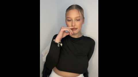 Media: sweetalice18 Stripchat 2024-11-29 19:25:00