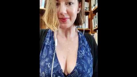 Media: topsywilde Stripchat 2024-11-29 11:49:00