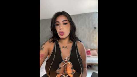 Media: clarachanelricek Stripchat 2024-11-30 14:21:00