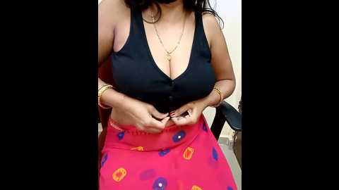 Media: kaamuk_shweta Stripchat 2024-11-30 08:41:00