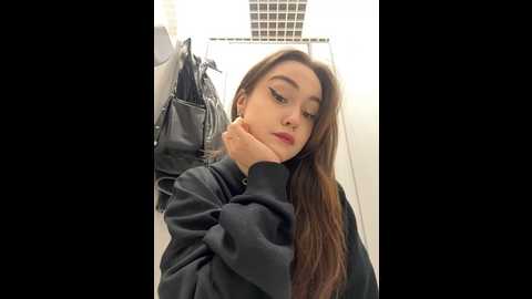 Media: peachy_dream Stripchat 2024-11-30 18:45:00