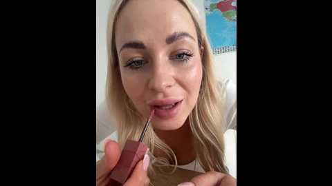 Media: streetdoll Stripchat 2024-11-30 08:36:00