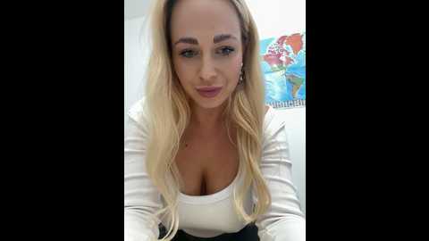 Media: streetdoll Stripchat 2024-11-30 16:52:00