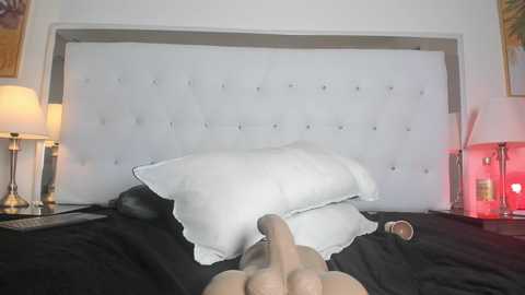 Media: violeta_rosex Stripchat 2024-11-30 09:31:00