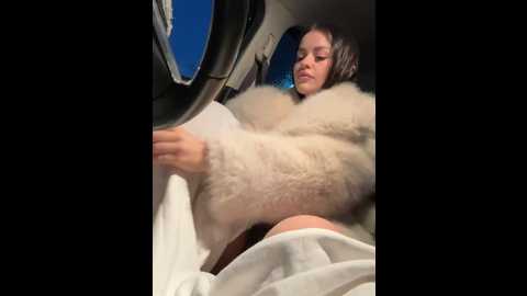 Media: angelinateller Stripchat 2024-12-01 01:34:00