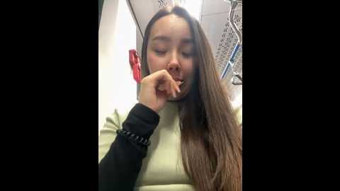 Media: asian_asami Stripchat 2024-12-01 15:27:00