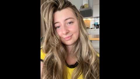 Media: curvyflawless Stripchat 2024-12-01 10:44:00
