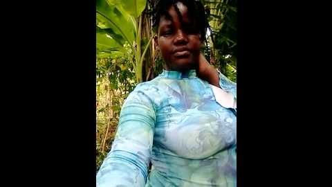 Media: holygrail001 Stripchat 2024-12-01 06:35:00