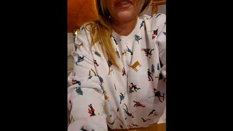 Media: isabellaa04 Stripchat 2024-12-01 21:51:00
