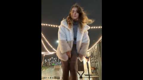 Media: mariid Stripchat 2024-12-01 14:20:00