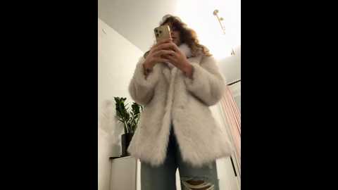 Media: mariid Stripchat 2024-12-01 18:08:00