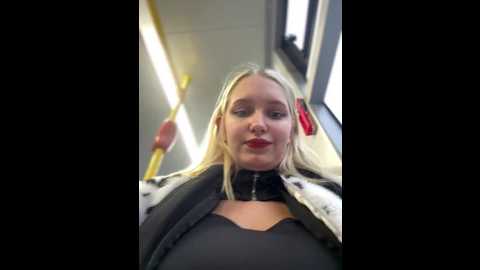 Media: milkyy_wway Stripchat 2024-12-01 10:27:00