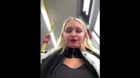 Media: milkyy_wway Stripchat 2024-12-01 10:34:00
