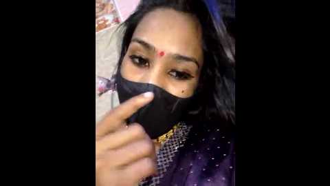 Media: roohi_sexy Stripchat 2024-12-01 10:44:00