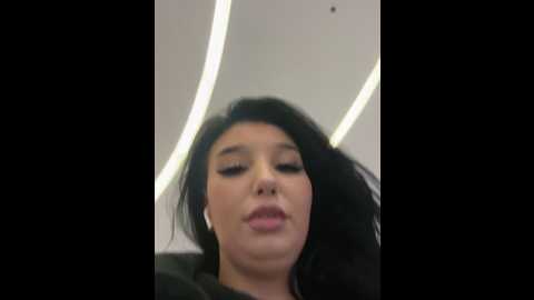 Media: tisha_busty Stripchat 2024-12-01 16:32:00