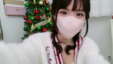 Media: _minami_ Stripchat 2024-12-02 12:44:00